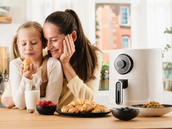 dl_air_fryer_star-white_02