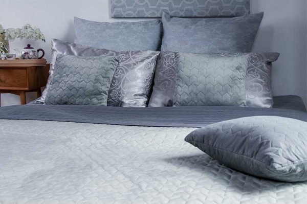 dekorativnoe-pokryvalo-55-grey-7_1__1